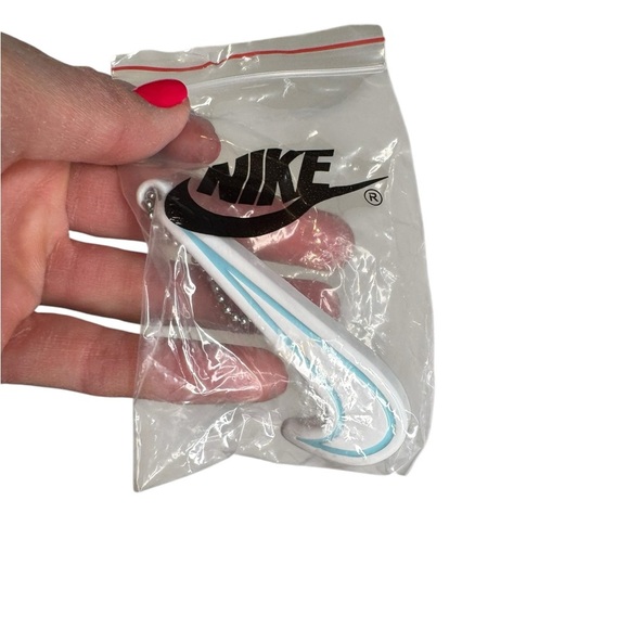 NWOB Nike Force Mens Trout 9 Pro White Barely Volt Size 8 Athletic Sporty Cleats - Picture 10 of 10